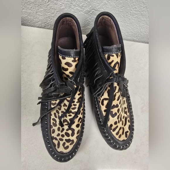 L&B Lucky & Blessed Slip On Moccisan Leather Fringe with Leopard cowhide Size 9 - Picture 4 of 7